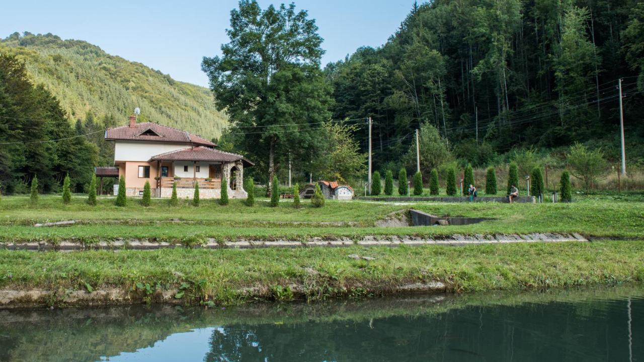 Къща За Гости Черна Река Ribarica Exterior photo